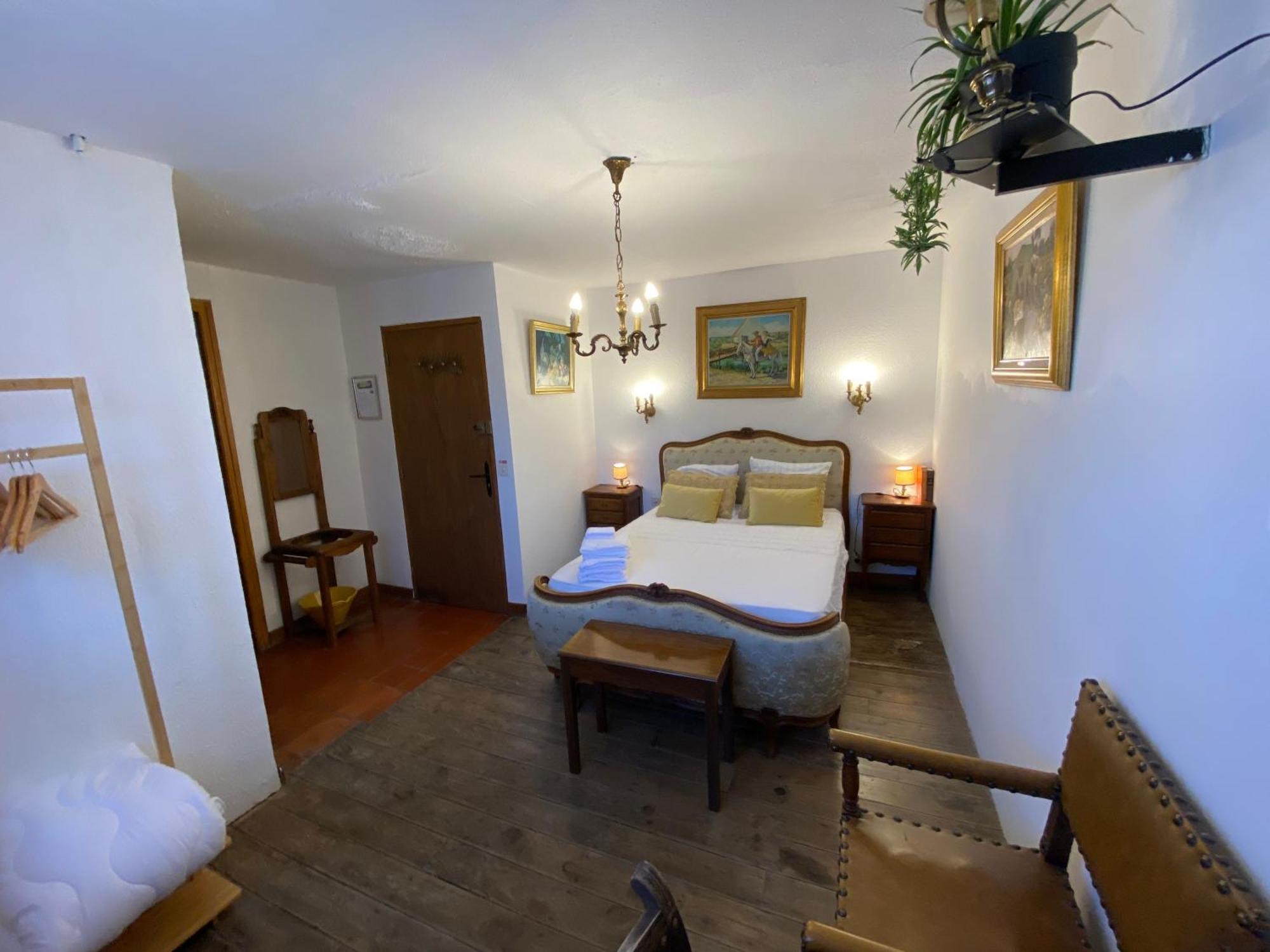 Os-Thel, Chambres A Louer Tautavel Esterno foto